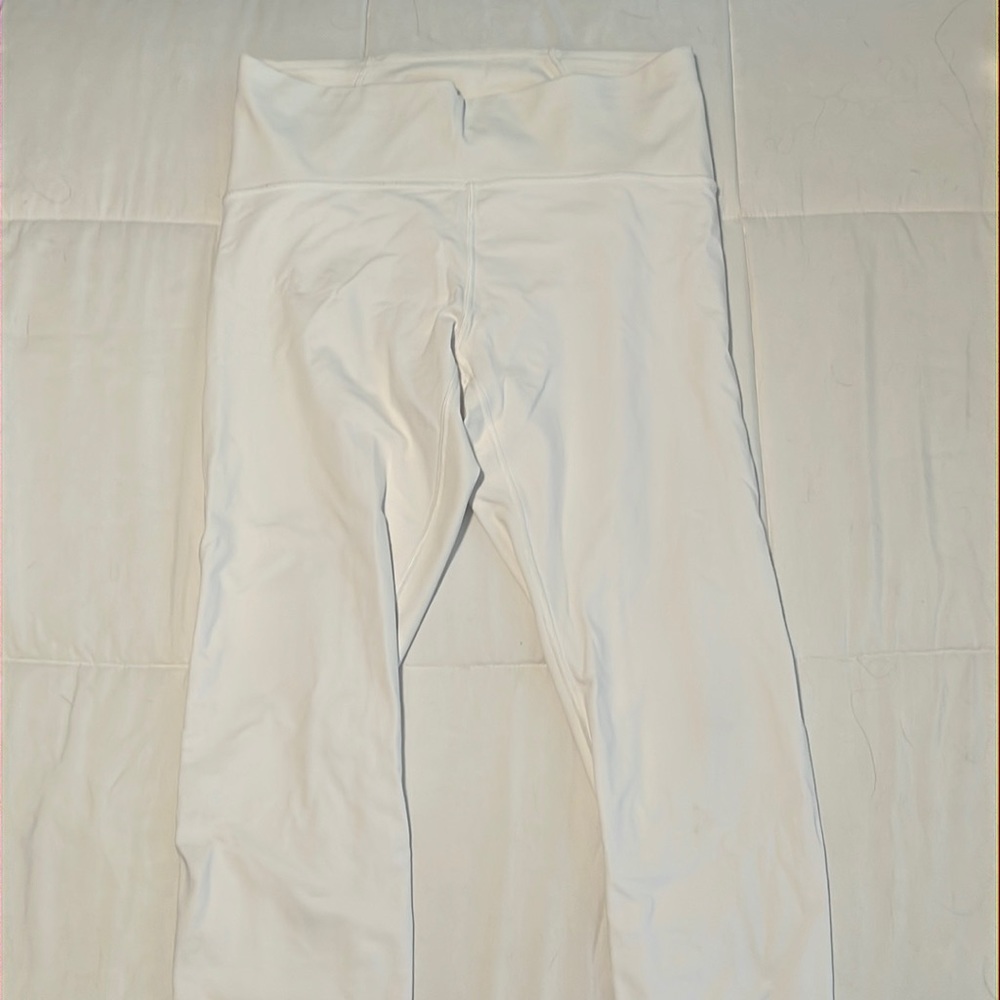 Lululemon white cropped leggings